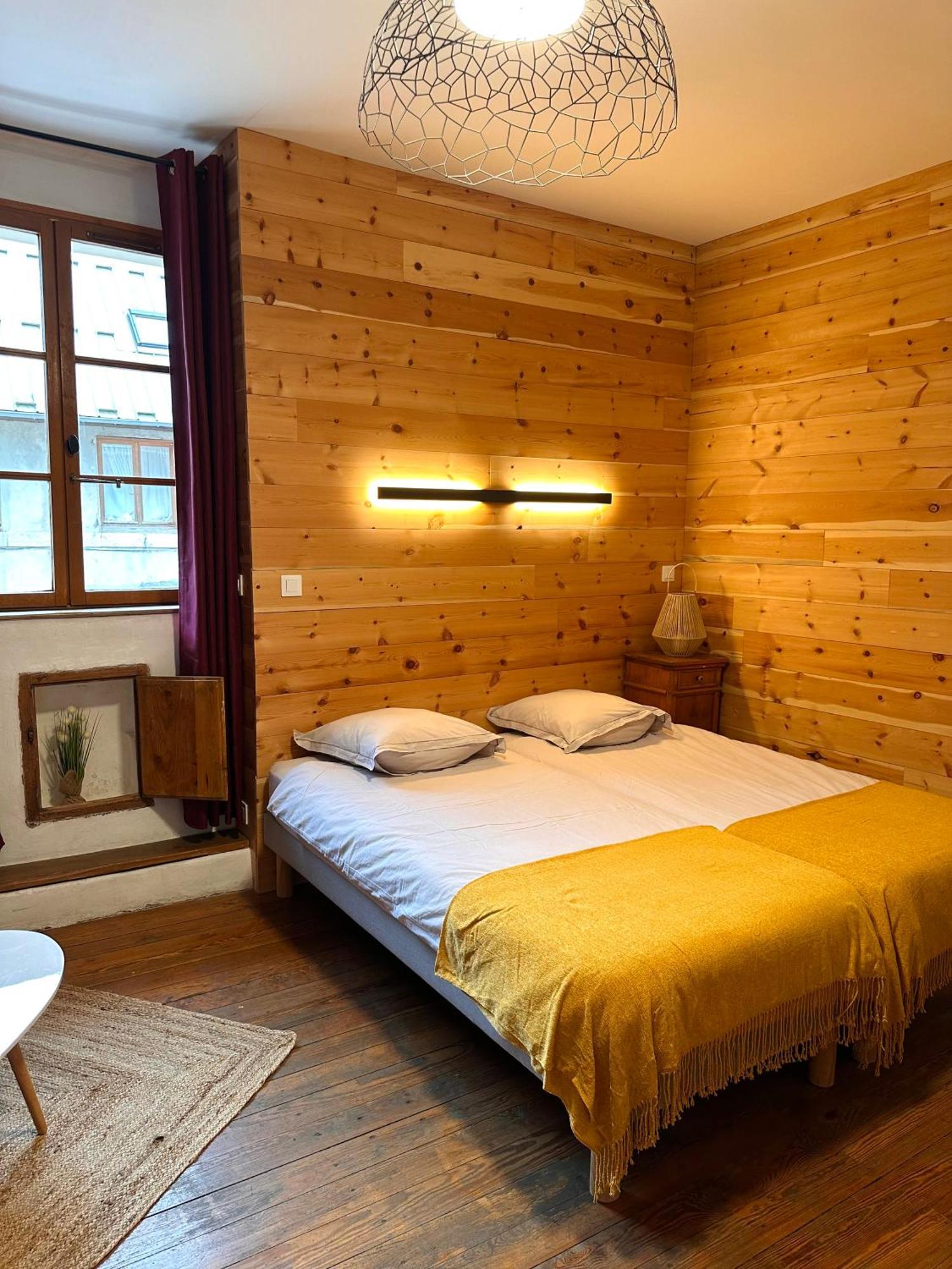 Auberge Le Glacier Bleu มงต์โดแฟง ภายนอก รูปภาพ